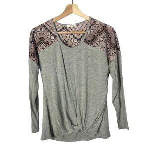 Maurices Gray & Pink Mixed Media Twist Front Long Sleeve S